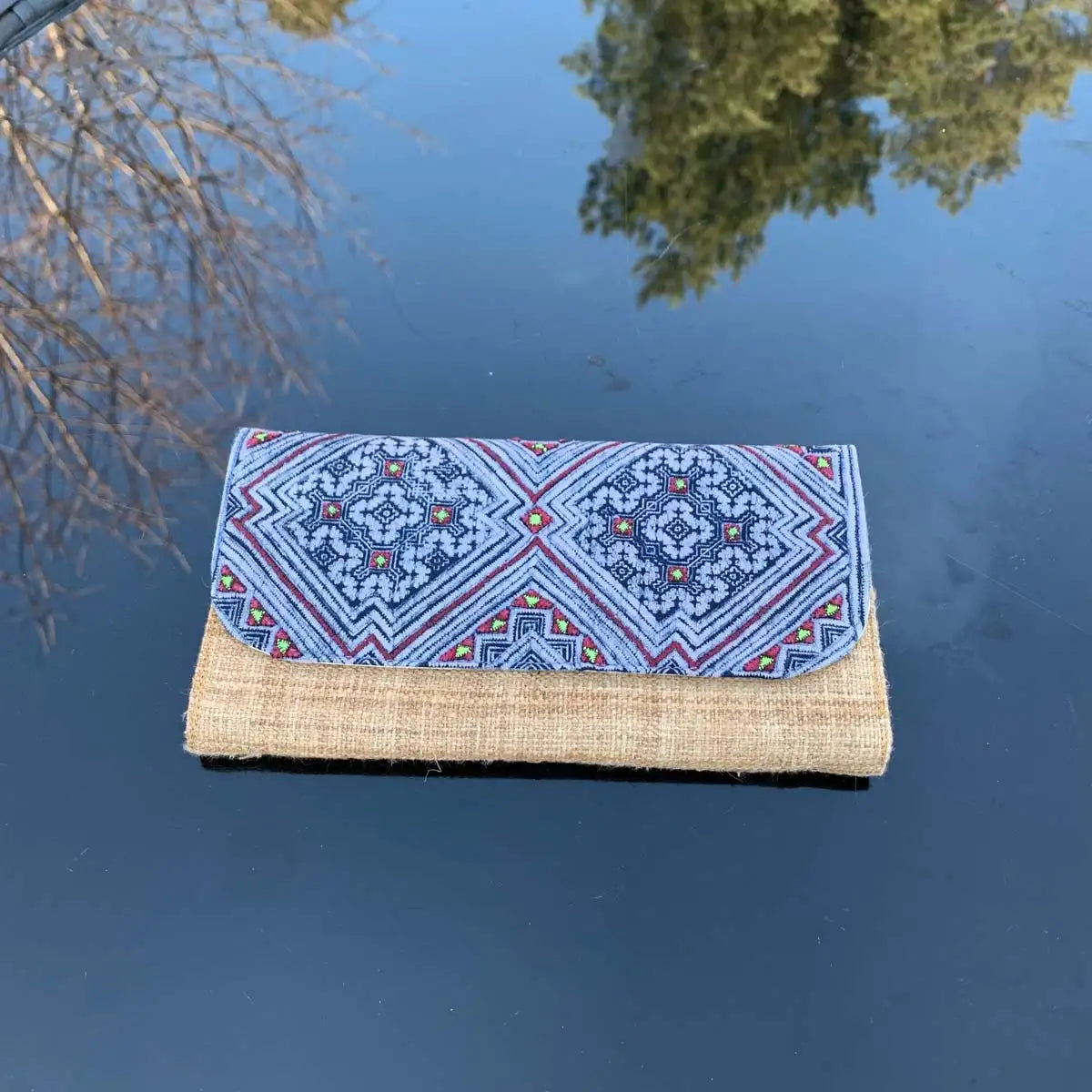 Vindigo long purse beige hemp and indigo batik fabric close-up