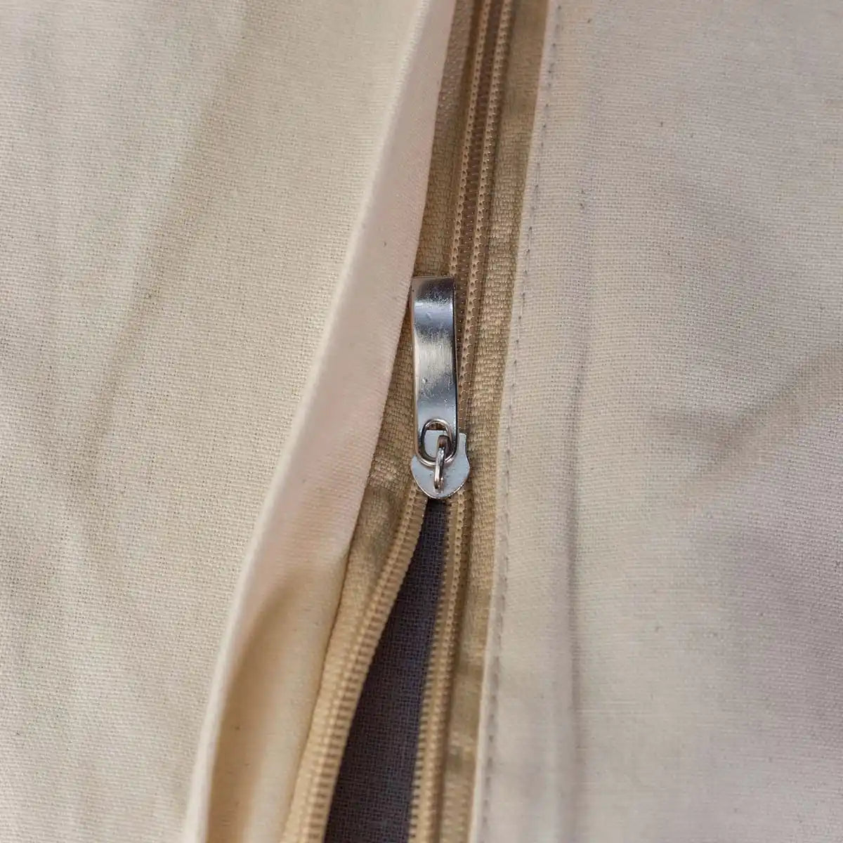 Vindigo cushion cover zipper detail with cotton inner lining
