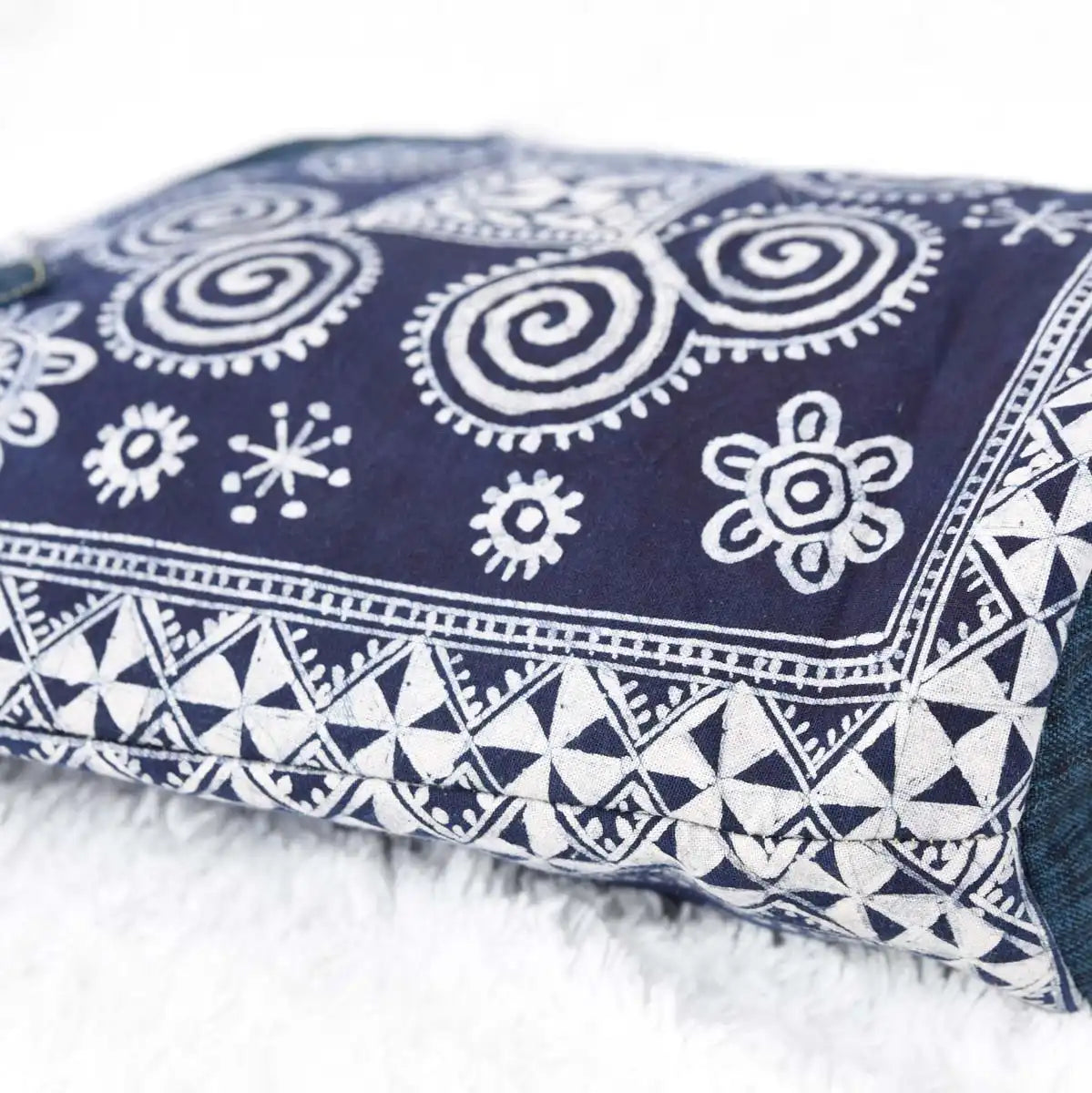 Vindigo tote bottom view with geometric batik patterns