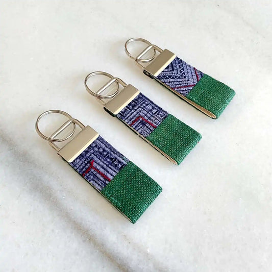 Vindigo keychain dark green embroidered front view set of three