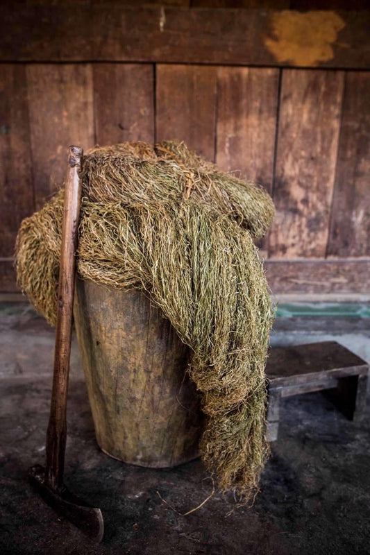 Raw hemp yarn