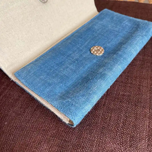 Vindigo long purse denim blue hemp heart pattern inside flap view