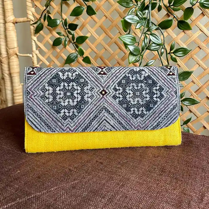 Vindigo long purse yellow hemp diamond pattern front view