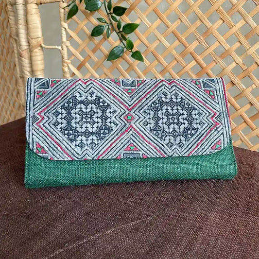 Vindigo long purse emerald hemp contrast pattern front view