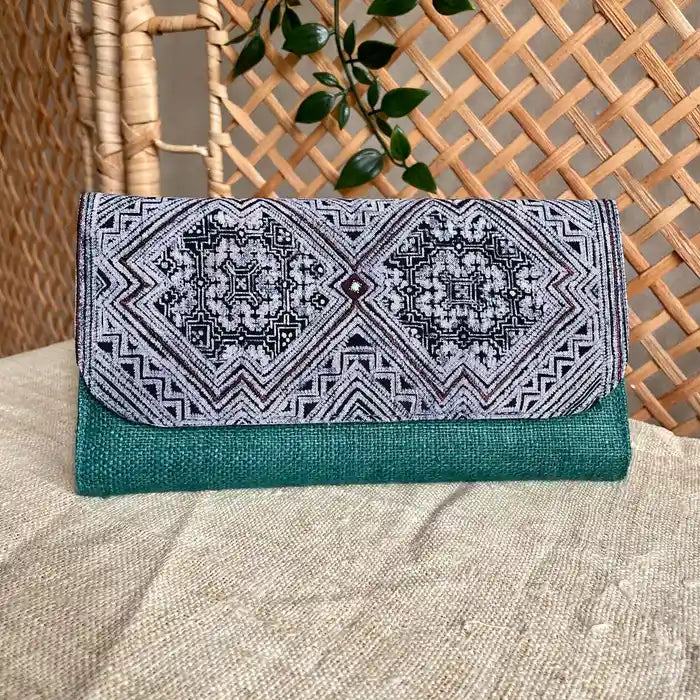 Vindigo long purse teal hemp tribal front view