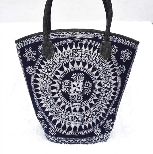 Vindigo tote bag front view with circular batik pattern