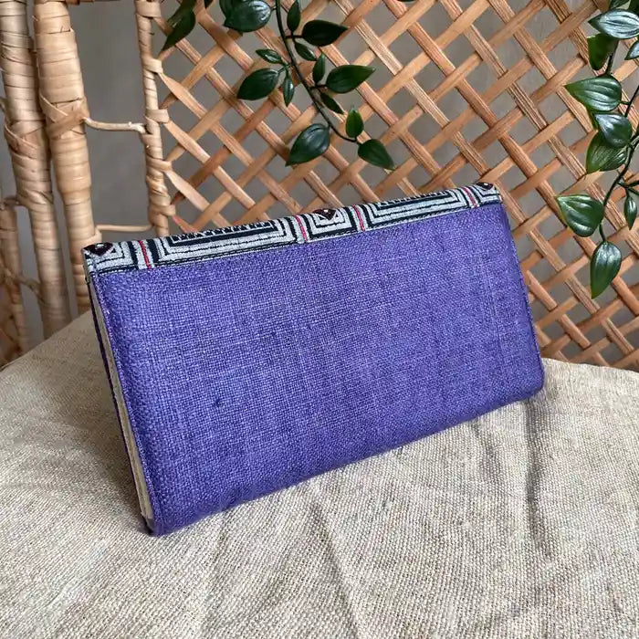 Vindigo long purse purple hemp square pattern back view