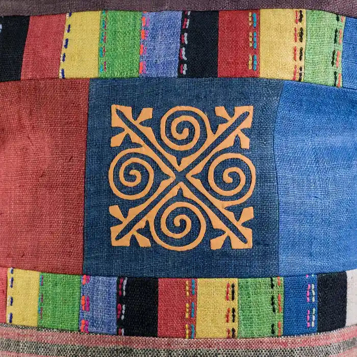 Vindigo shoulder bag brown hemp gold spiral embroidery close-up