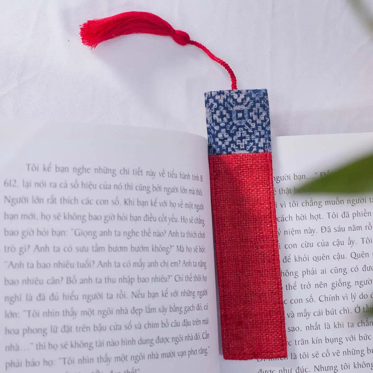Vindigo red hemp batik pattern bookmark front view