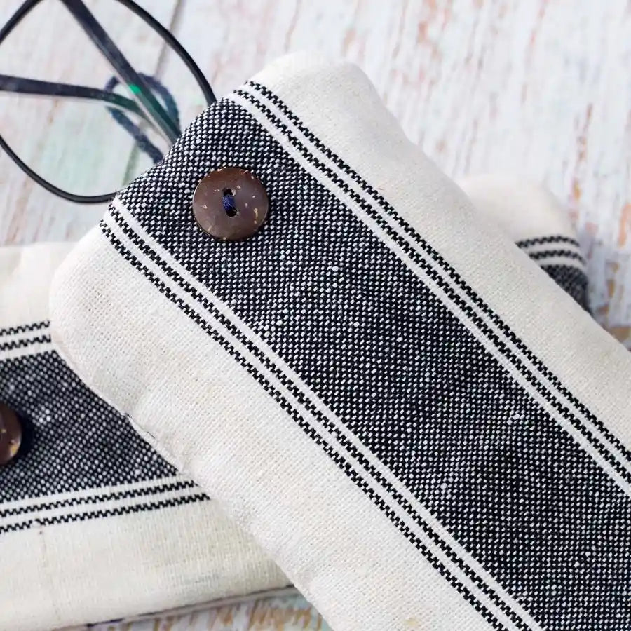 Vindigo grey H’mong fabric phone case with button closure