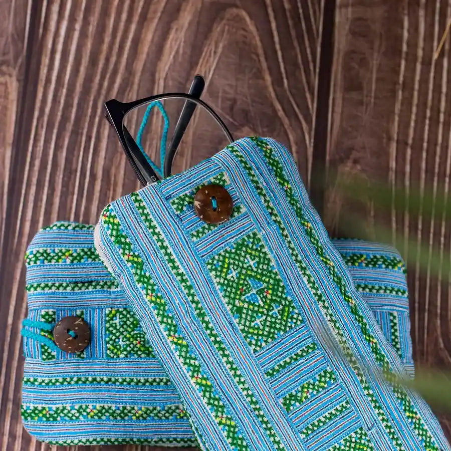 Vindigo ethnic green phone cases with button and loop