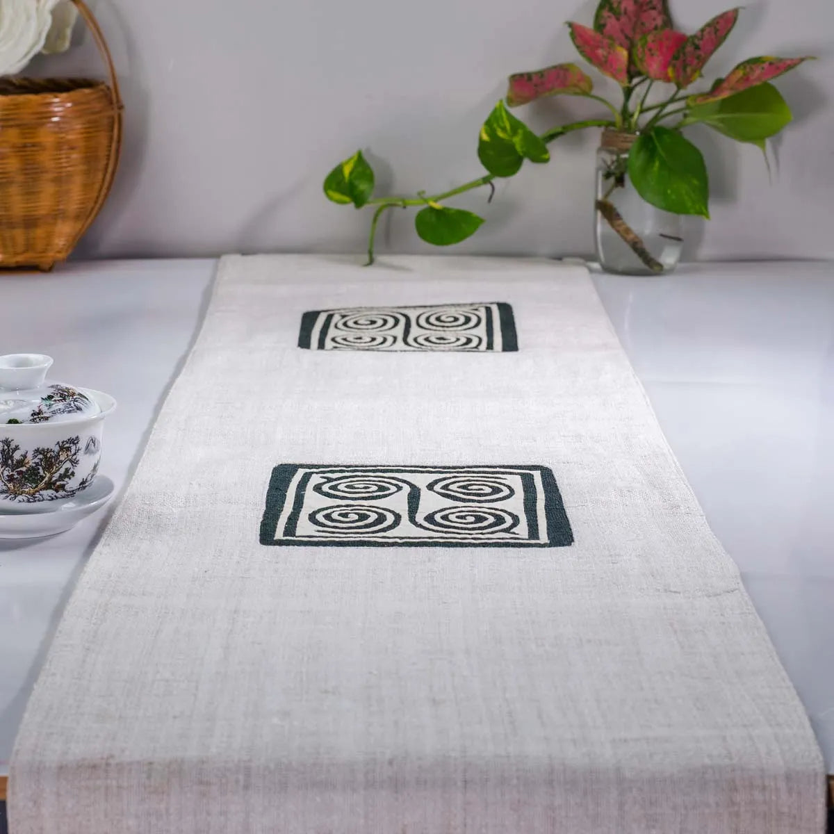Vindigo beige hemp table runner full top view with central black embroidery
