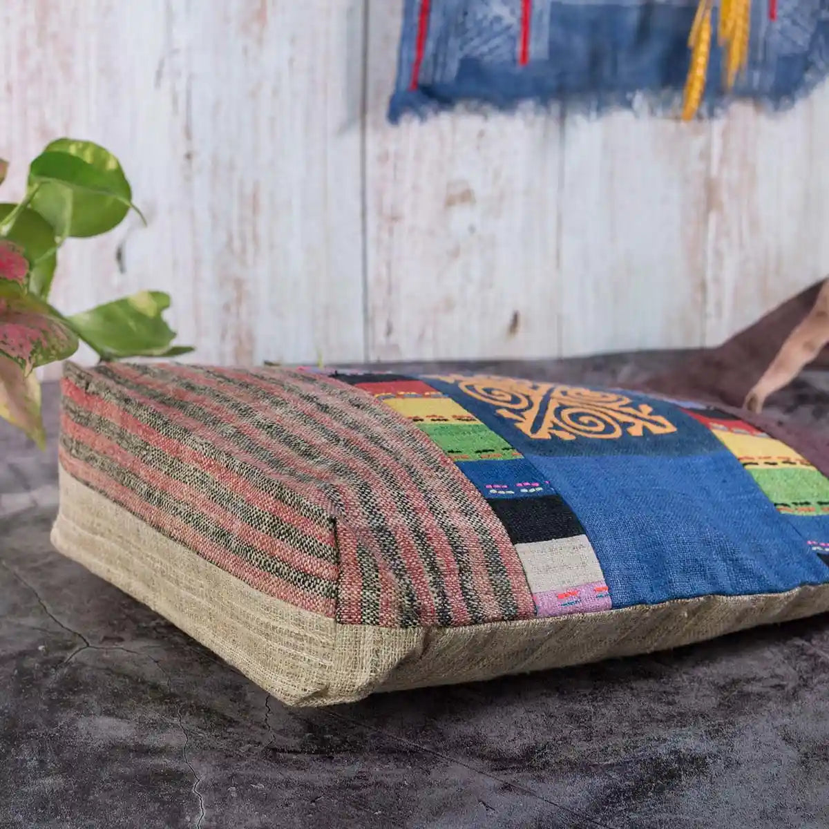 Vindigo shoulder bag brown hemp gold spiral patch side and base view