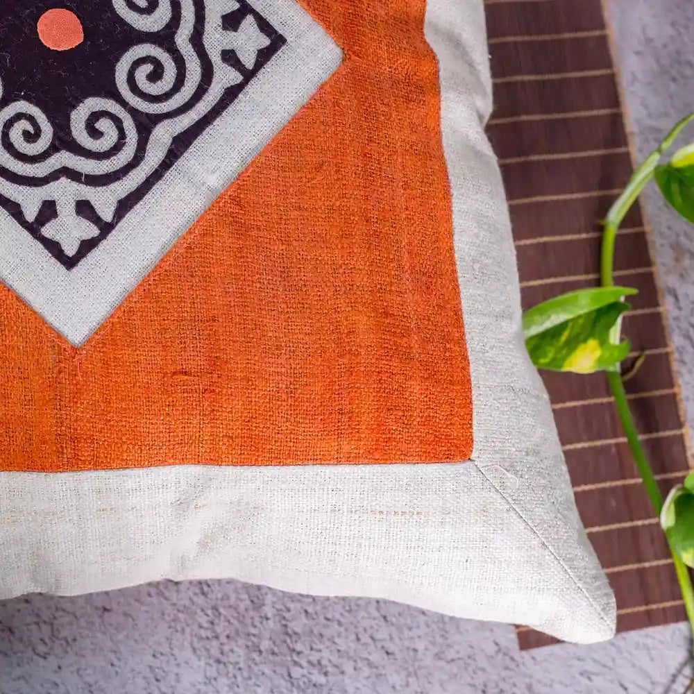 Vindigo Hmong cushion cover close-up of spiral pattern with diamond border