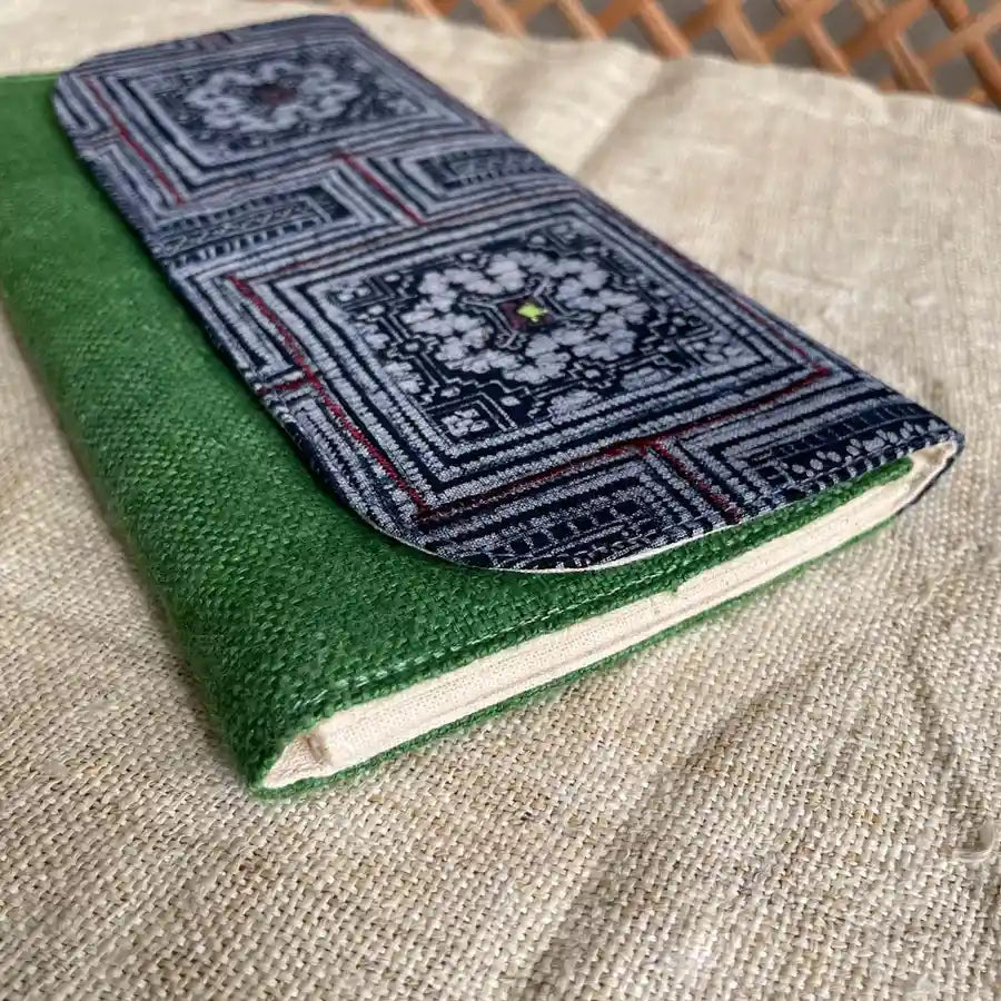 Vindigo long purse green hemp tribal side view