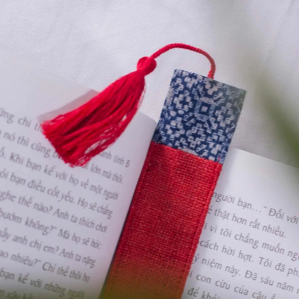 Vindigo red hemp batik pattern bookmark with tassel detail