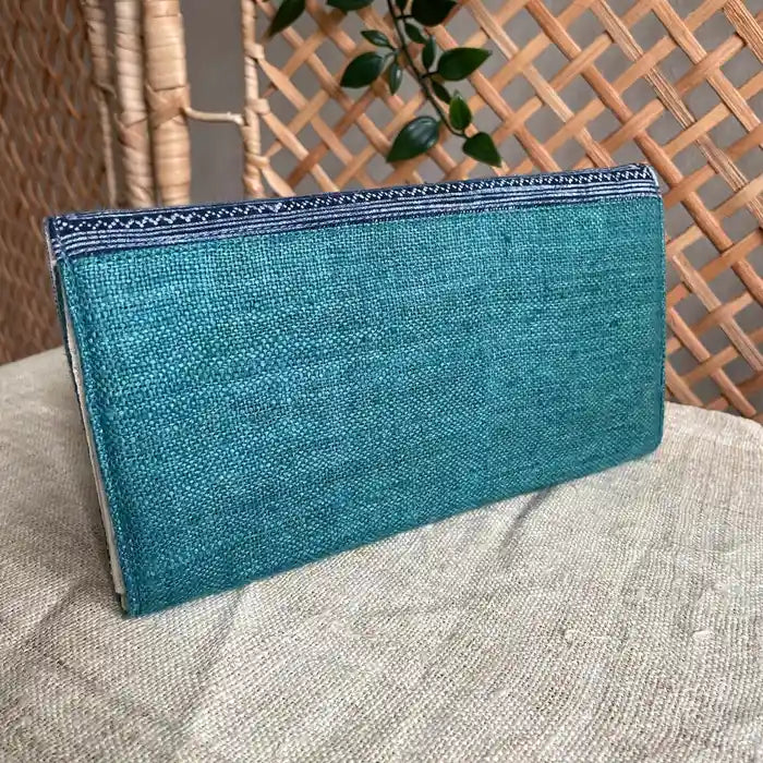 Vindigo long purse turquoise hemp pattern back view