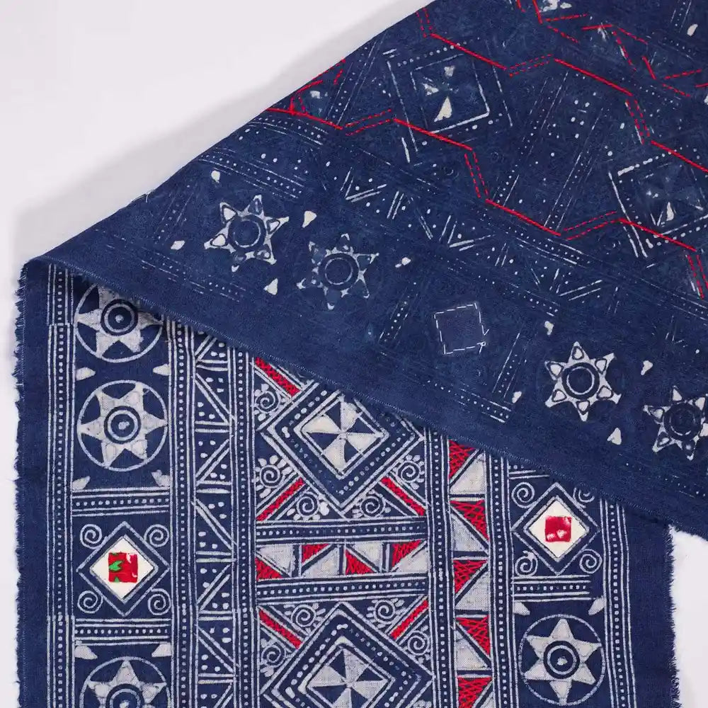 Vindigo indigo geometric hemp fabric roll side view