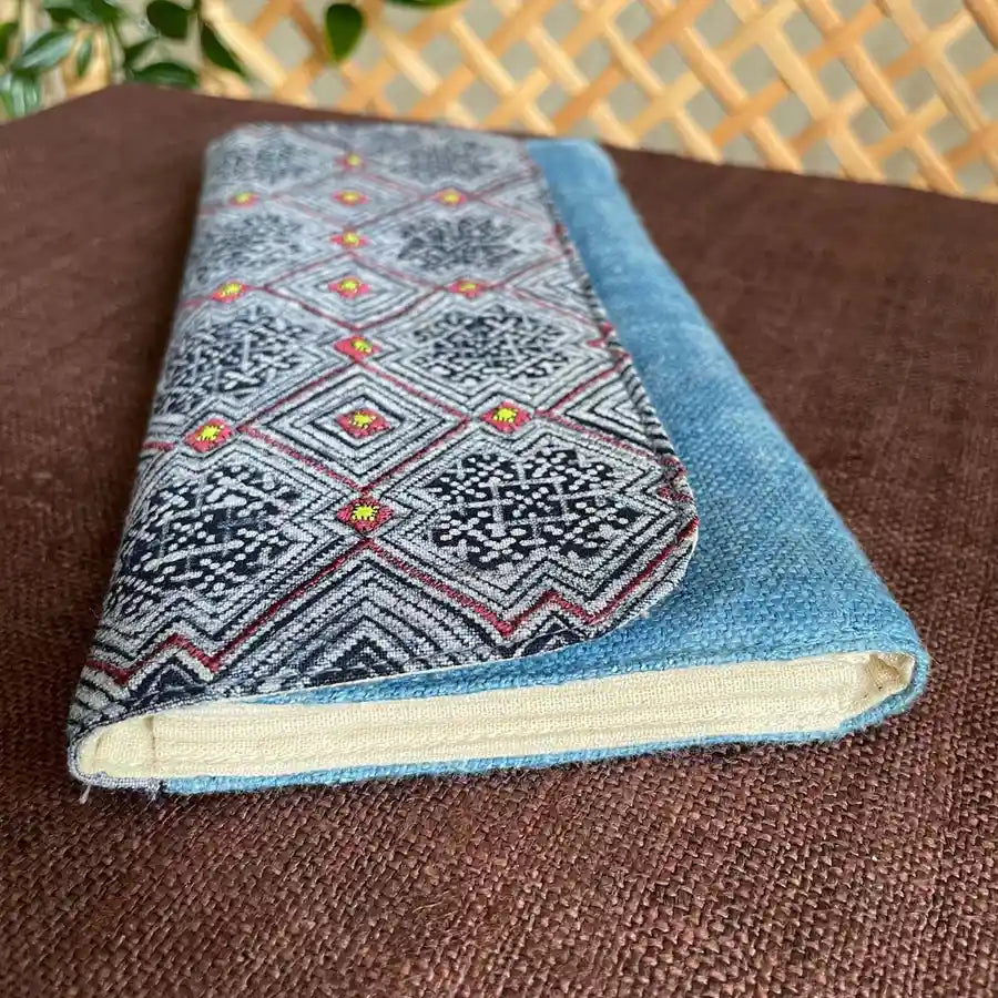 Vindigo long purse denim blue hemp diamond eye pattern side view