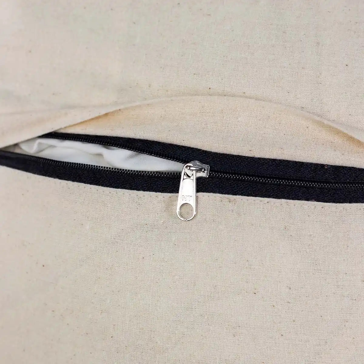 Vindigo yellow hemp cushion cover back zipper opening detail