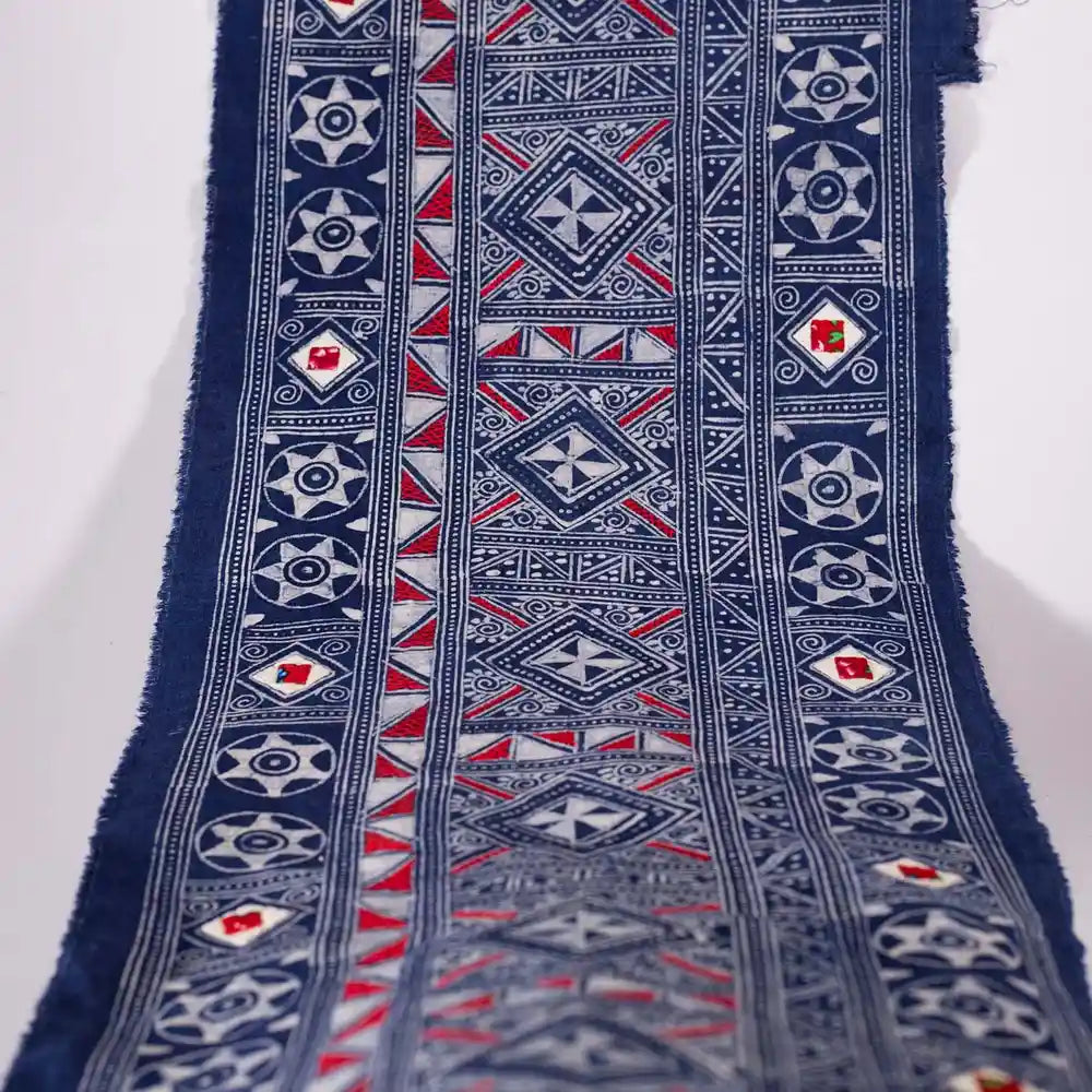 Vindigo blue geometric hemp fabric unrolled front view