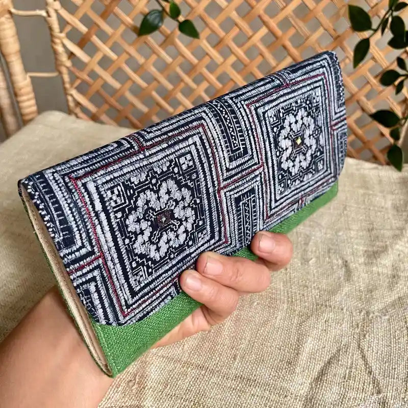 Vindigo long purse green hemp tribal lifestyle hand view