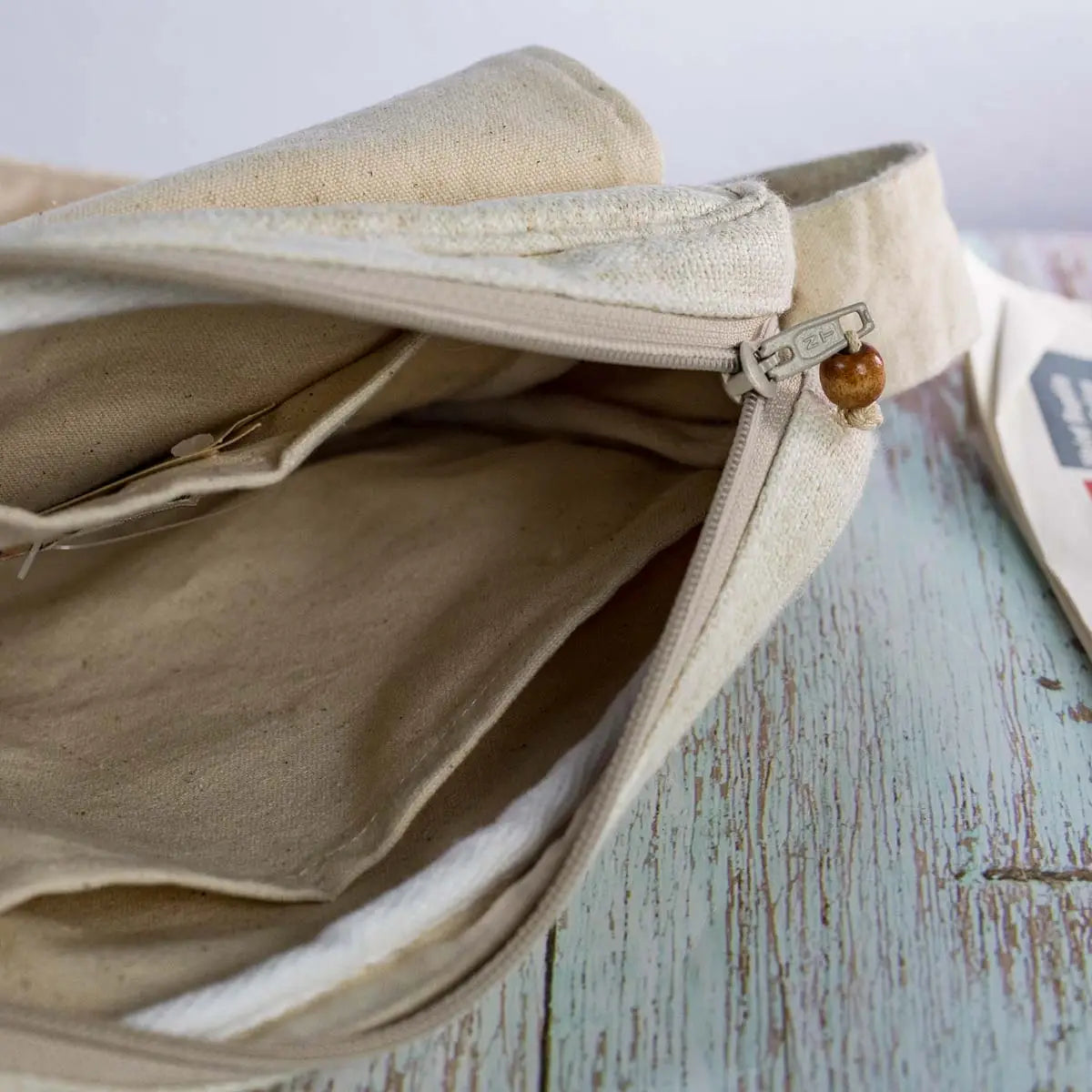 Vindigo hemp crossbody bag inside zipper compartment and lining detail