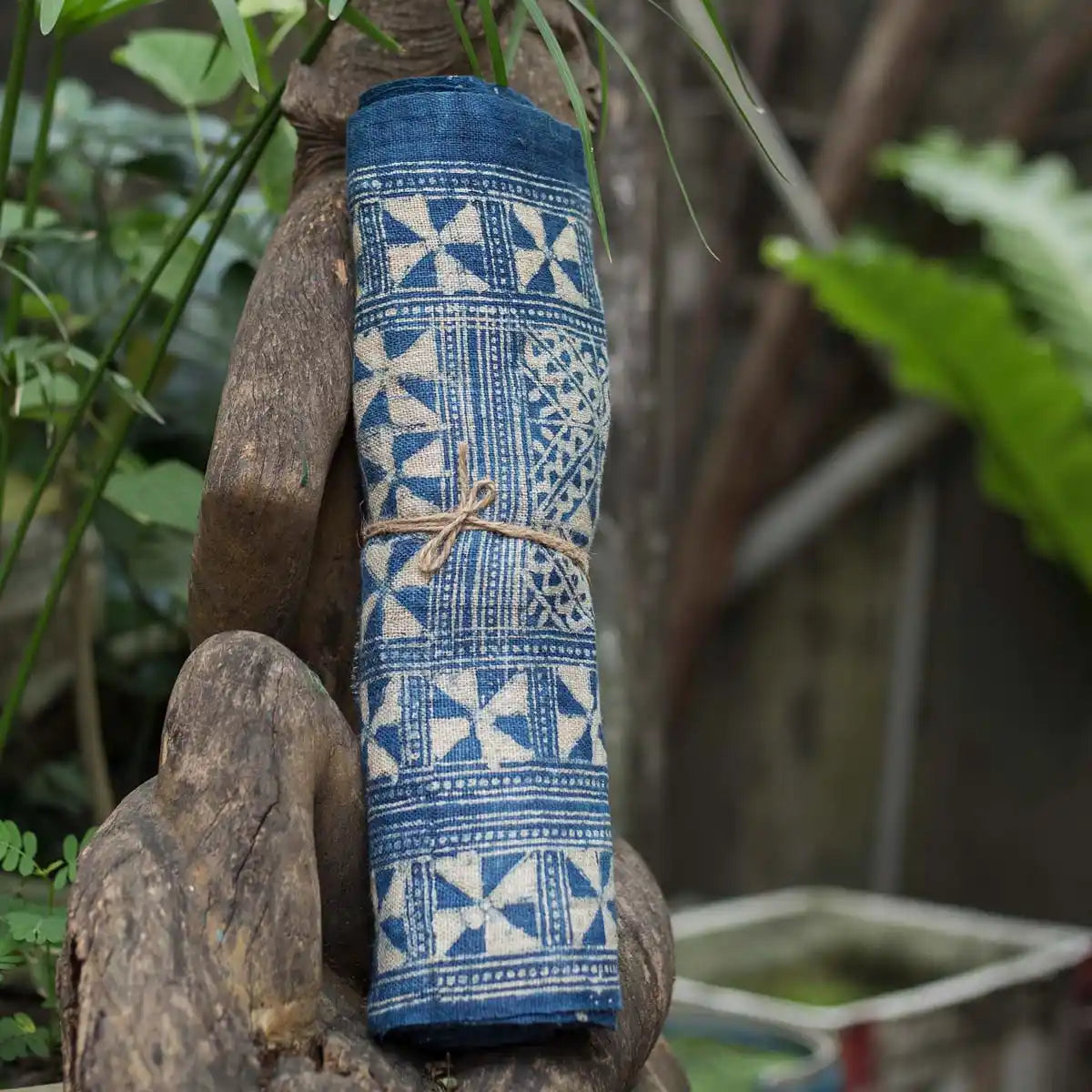 Vindigo indigo triangle grid fabric roll outdoor lifestyle photo