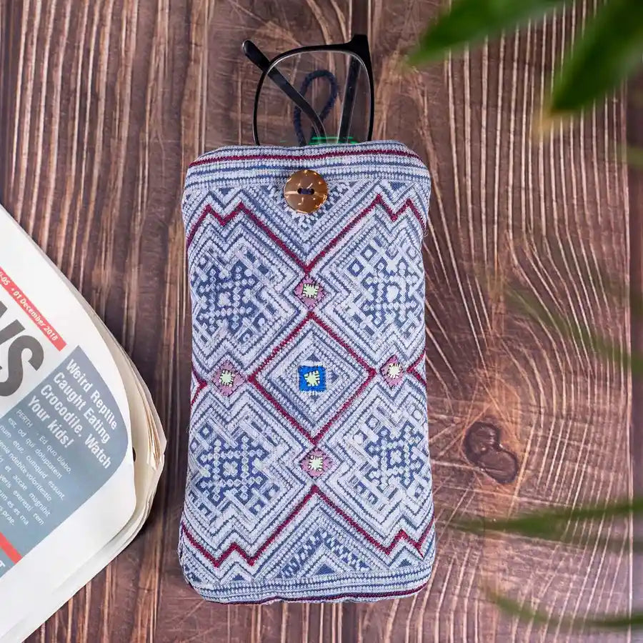 Vindigo ethnic embroidered phone case with top loop