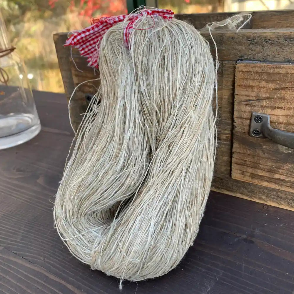 Handspunnet Hampa 100g – Naturligt, Andningsbart Garn