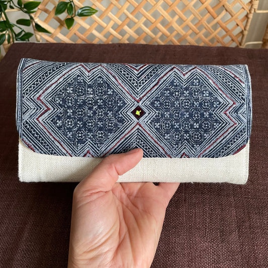 White long purse, Hemp fabric, Indigo Batik fabric, H'mong pattern
