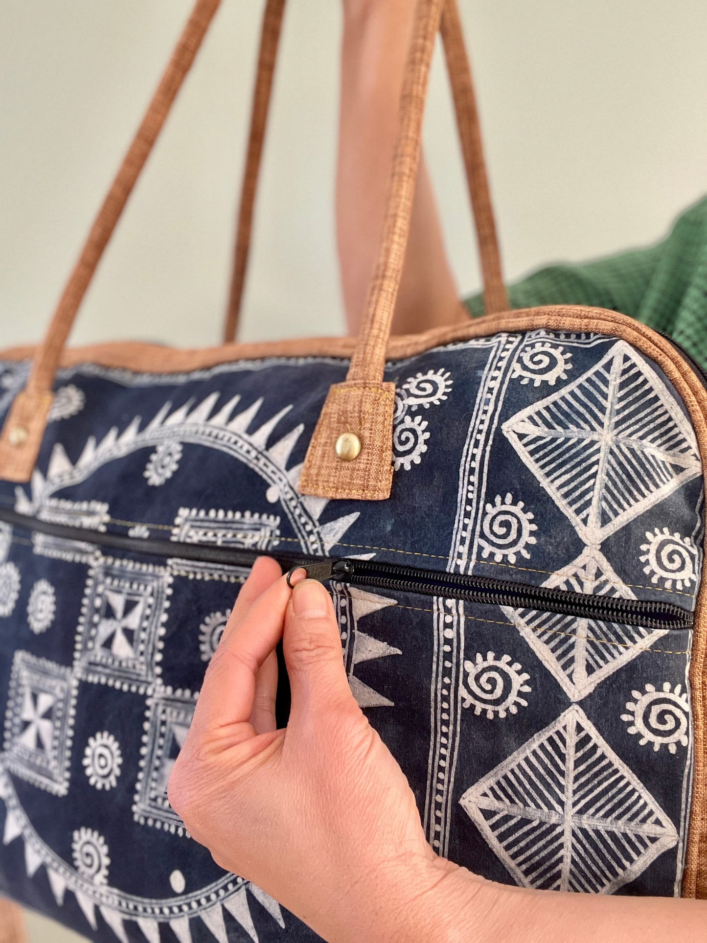 Unisex batik travelling handbag