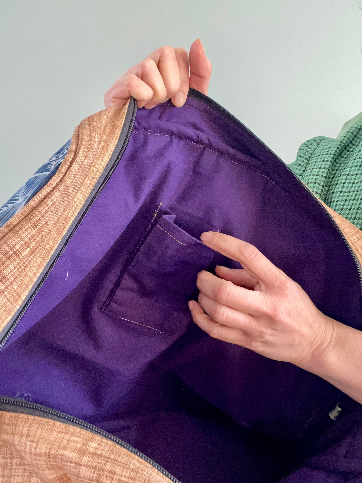 Unisex batik travelling handbag