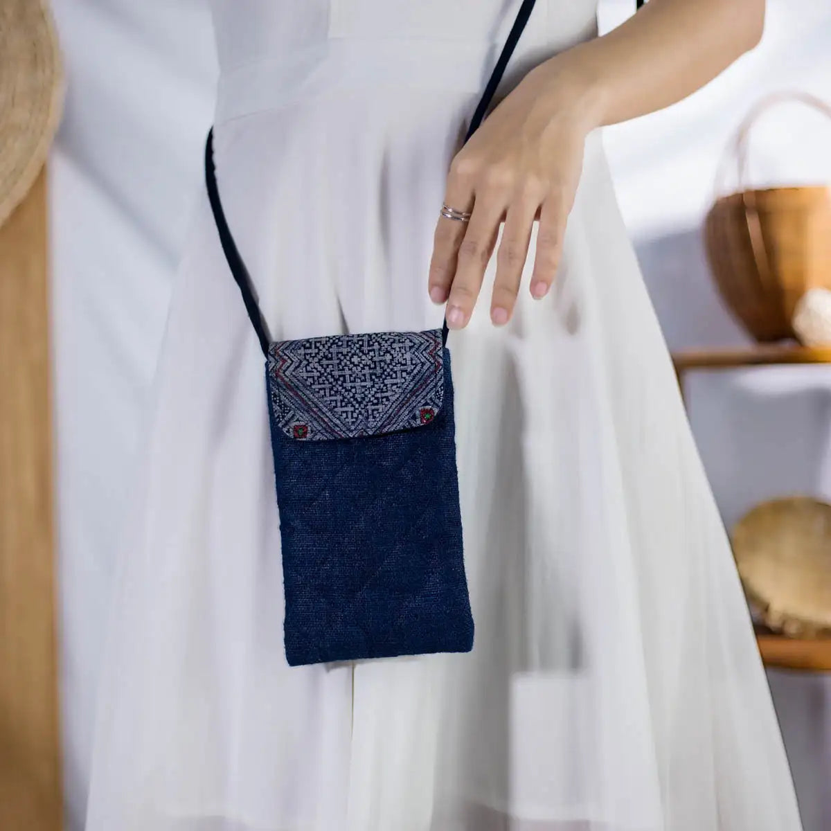 Indigo hemp mobilväska, crossbody phone bag with H’mong patch, eco-friendly and artisan-made.
