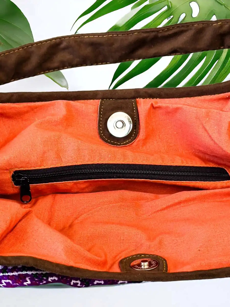 Vindigo handbag purple brown interior pocket detail