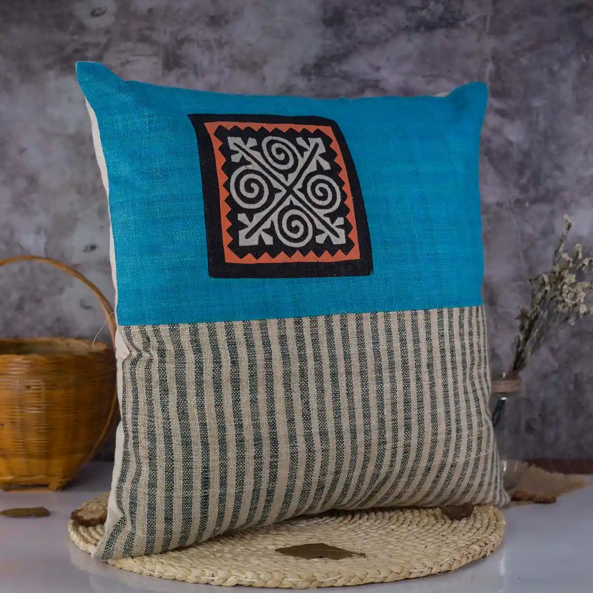 Vindigo cushion cover blue beige spiral front view wide