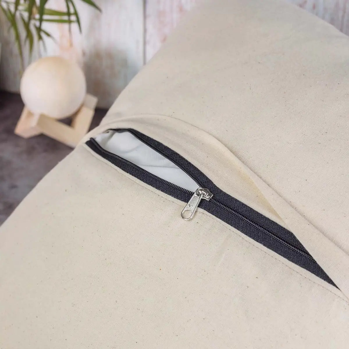 Vindigo cushion cover orange hemp spiral back zipper view