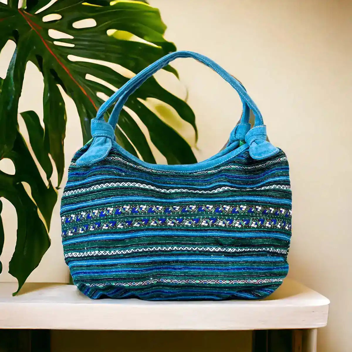 Vindigo handbag blue embroidered front view