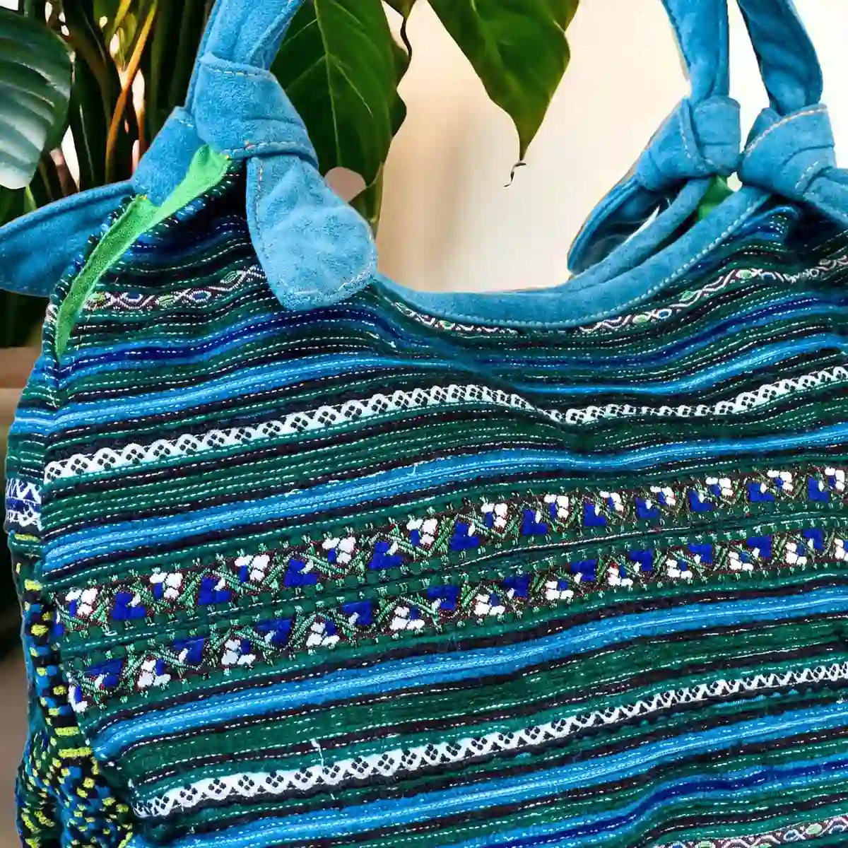 Vindigo handbag blue embroidered side close view