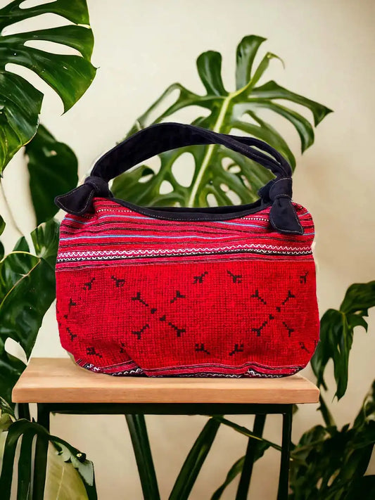 Vindigo handbag red embroidered back view
