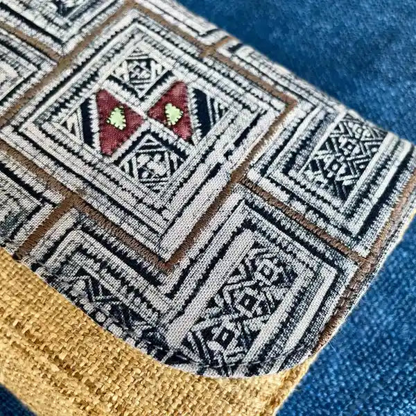 Vindigo long purse beige gray tribal embroidery detail