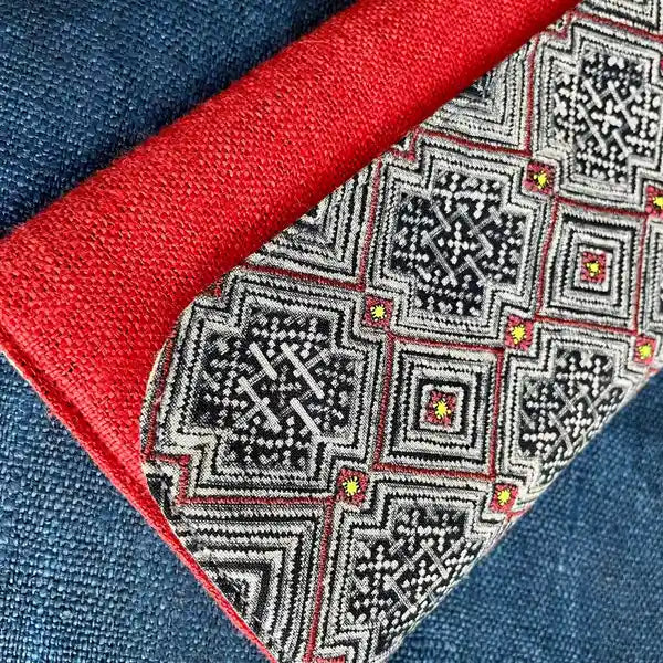 Vindigo long purse red ethnic embroidered corner detail