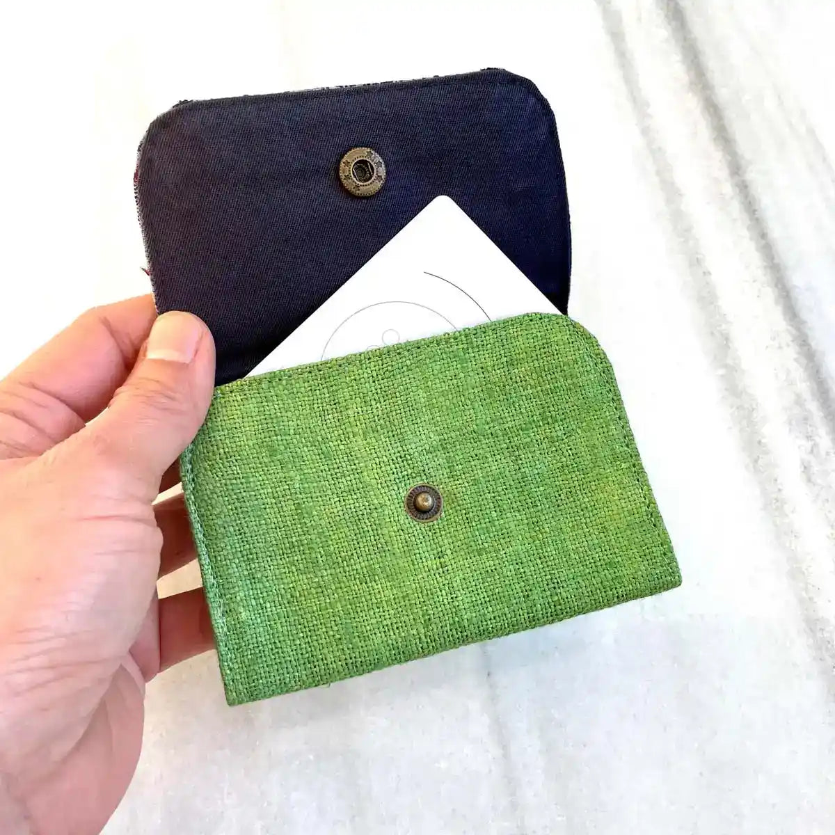 Vindigo wallet green embroidered open inside with card
