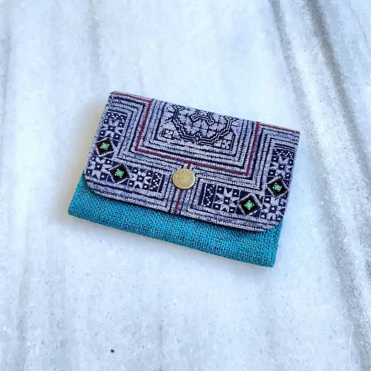 Vindigo wallet purple embroidered blue front view