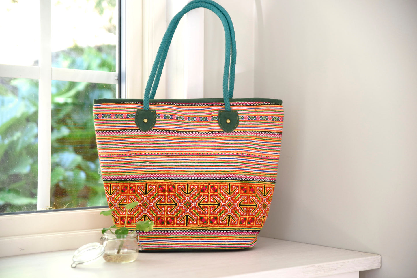 Red, big-sized casual, pinic bag, TOTE bag, hand-embroidered, tribal pattern