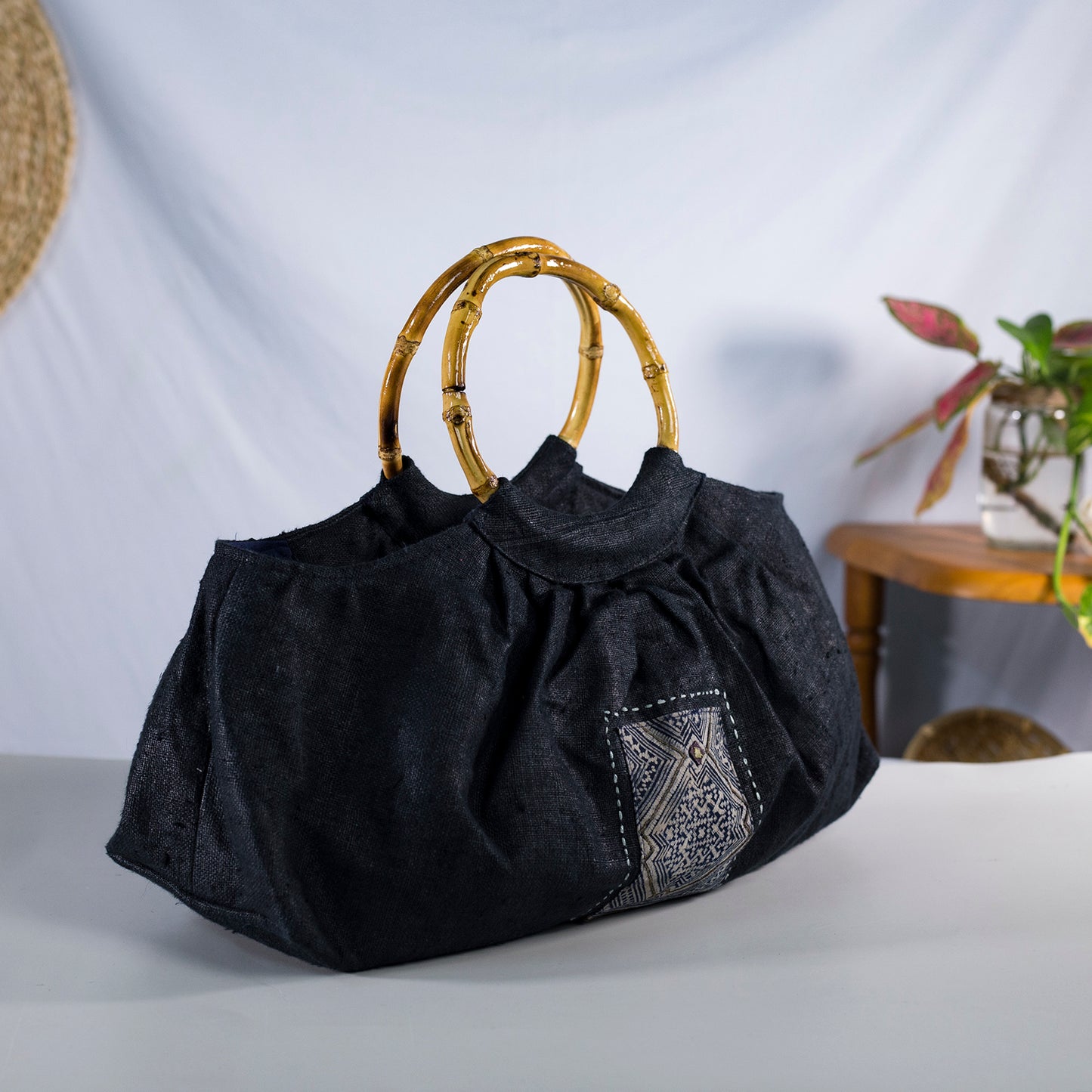 Bamboo handle bag, natural hemp in BLACK with vintage patch