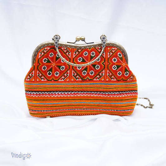 Unique red embroidered pattern with copper-binding shoulder bag